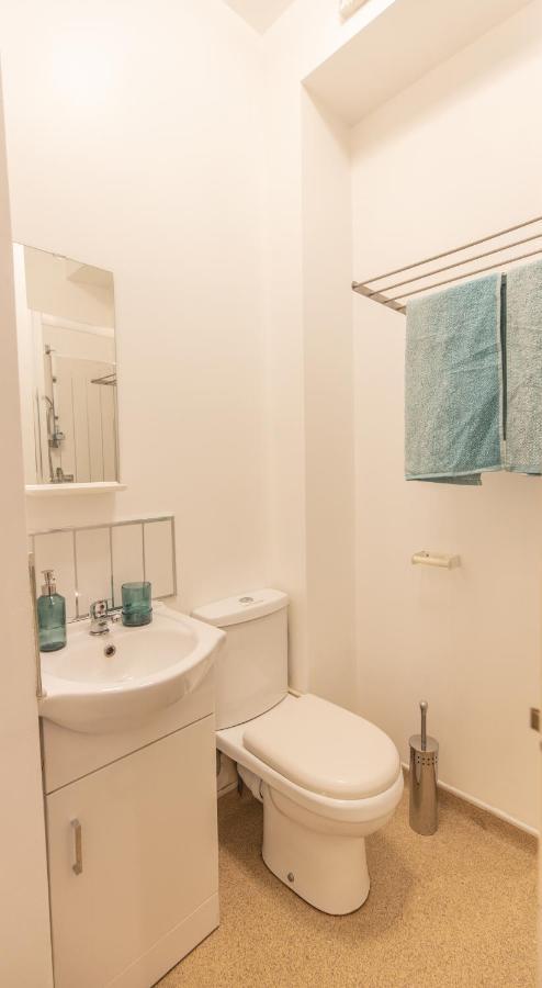 Cosy Modern Apartment, Grand Victorian Building, 5 Mins To Coventry City Centre Exterior photo