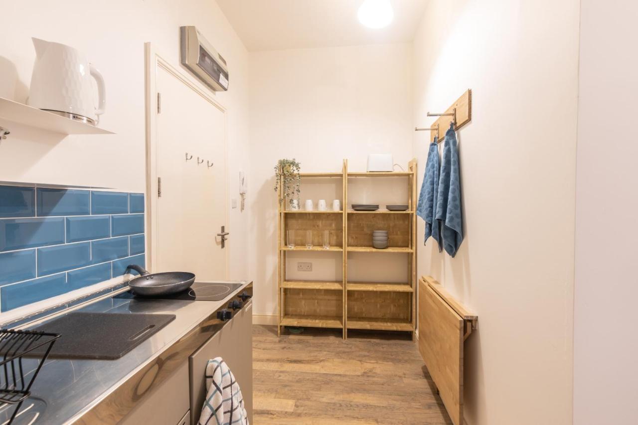 Cosy Modern Apartment, Grand Victorian Building, 5 Mins To Coventry City Centre Exterior photo